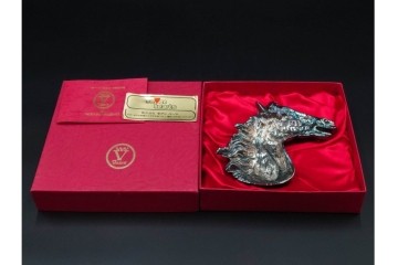 スペイン　VARO,S.A. VALENTI(バロッサバレンティ)　馬とユニコーンをかたどった金属製のトレイ・プレート・栓抜き3点セット　外箱付き　(R-085316)