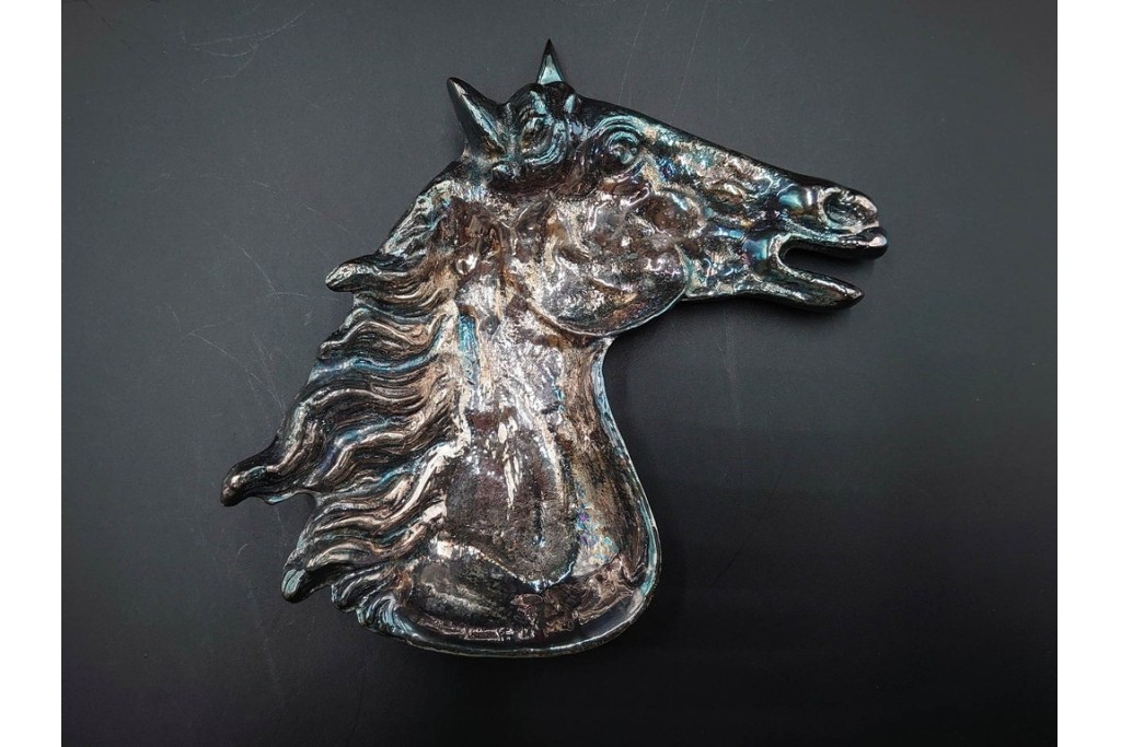 スペイン　VARO,S.A. VALENTI(バロッサバレンティ)　馬とユニコーンをかたどった金属製のトレイ・プレート・栓抜き3点セット　外箱付き　(R-085316)