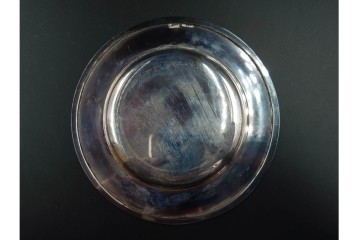 スペイン　VARO,S.A. VALENTI(バロッサバレンティ)　馬とユニコーンをかたどった金属製のトレイ・プレート・栓抜き3点セット　外箱付き　(R-085316)