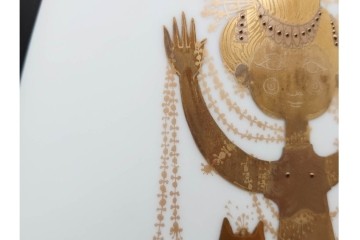 ドイツ製　Rosenthal(ローゼンタール)　QUATRE COULEURS　ビョルン・ヴィンブラッド　高さ約45㎝　金彩が美しい花瓶　(R-085318)