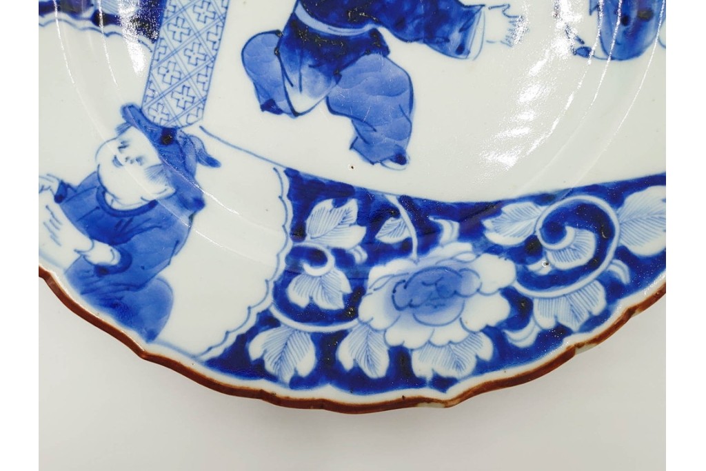 古伊万里　染付唐子絵皿(8.2寸)　染付十角皿(6.6寸)　金彩染錦皿(3.9寸)　サイズ違いの皿3枚セット　(R-085319)