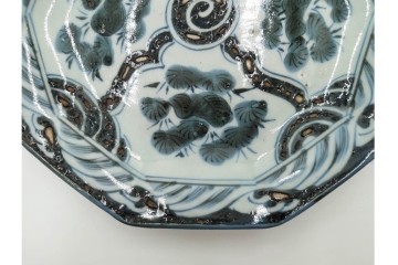 古伊万里　染付唐子絵皿(8.2寸)　染付十角皿(6.6寸)　金彩染錦皿(3.9寸)　サイズ違いの皿3枚セット　(R-085319)