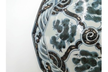 古伊万里　染付唐子絵皿(8.2寸)　染付十角皿(6.6寸)　金彩染錦皿(3.9寸)　サイズ違いの皿3枚セット　(R-085319)