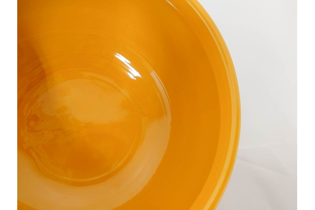 平安大示(手塚大示)　京焼　黄交趾荒磯の意匠が印象的な水指　共箱付き　(R-085320)