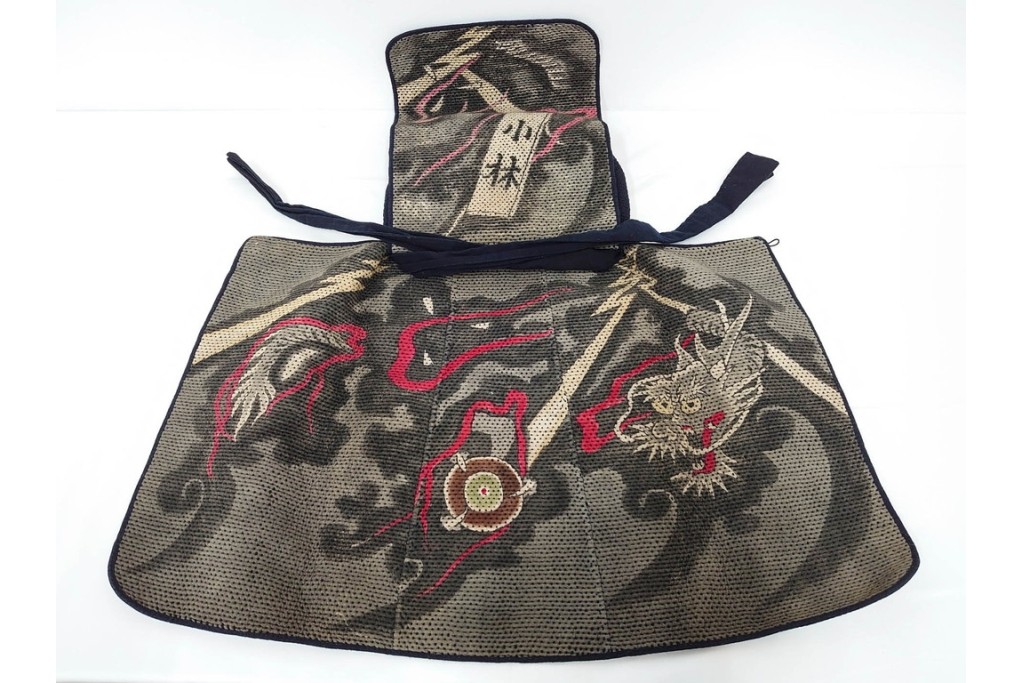 明治期　刺し子　迫力ある龍図が印象的な火消頭巾　(R-085321)