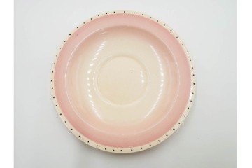 イギリスヴィンテージ　Susie Cooper(スージークーパー)　ツーリーフ　カップ&ソーサー・トリオ・プレート・トレイ　淡いピンクが可愛らしい洋食器セット　　(R-085322)