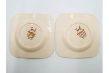 イギリスヴィンテージ　Susie Cooper(スージークーパー)　ツーリーフ　カップ&ソーサー・トリオ・プレート・トレイ　淡いピンクが可愛らしい洋食器セット　　(R-085322)