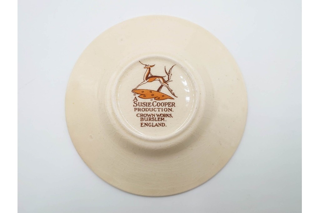 イギリスヴィンテージ　Susie Cooper(スージークーパー)　ツーリーフ　カップ&ソーサー・トリオ・プレート・トレイ　淡いピンクが可愛らしい洋食器セット　　(R-085322)