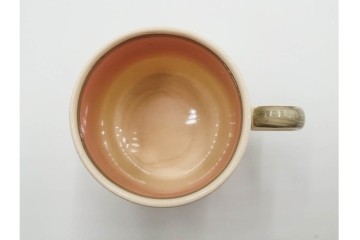 イギリスヴィンテージ　Susie Cooper(スージークーパー)　ツーリーフ　カップ&ソーサー・トリオ・プレート・トレイ　淡いピンクが可愛らしい洋食器セット　　(R-085322)