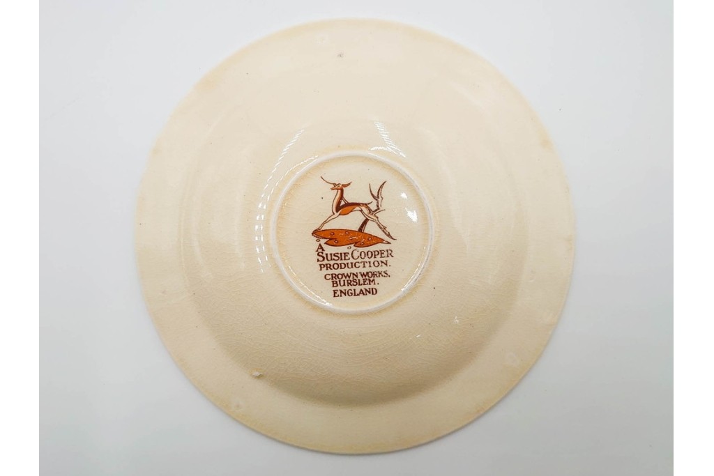 イギリスヴィンテージ　Susie Cooper(スージークーパー)　ツーリーフ　カップ&ソーサー・トリオ・プレート・トレイ　淡いピンクが可愛らしい洋食器セット　　(R-085322)