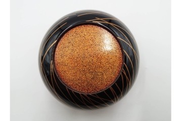 加賀蒔絵　漆芸　内梨地　螺鈿が華やかに輝く薬玉之図の棗　共箱付き　(R-085326)