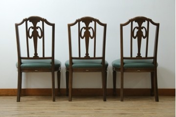 中古　美品　カリモク家具　domani(ドマーニ)　QUEENS LIFE(クイーンズライフ)　本革　上品なクラシカル装飾が映えるダイニングチェア3脚セット　現行定価(3脚合計)約66万円　(R-085331)