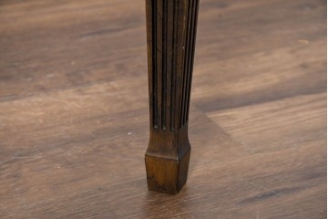 中古　美品　カリモク家具　domani(ドマーニ)　QUEENS LIFE(クイーンズライフ)　本革　上品なクラシカル装飾が映えるダイニングチェア3脚　セット現行定価約66万円相当　(R-085331)