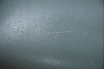 中古　美品　カリモク家具　domani(ドマーニ)　QUEENS LIFE(クイーンズライフ)　本革　上品なクラシカル装飾が映えるダイニングチェア3脚　セット現行定価約66万円相当　(R-085331)