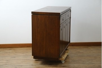 アメリカヴィンテージ　希少デザイン　DREXEL HERITAGE(ドレクセルヘリテイジ)　Accolade(アコレード)コレクション　天板拡張式　頑丈で質の高い作りのキャビネット　(R-085332)