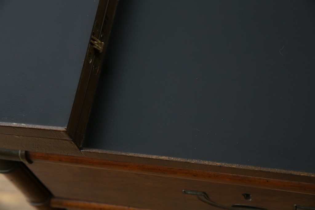 アメリカヴィンテージ　希少デザイン　DREXEL HERITAGE(ドレクセルヘリテイジ)　Accolade(アコレード)コレクション　天板拡張式　頑丈で質の高い作りのキャビネット　(R-085332)