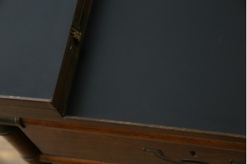 アメリカヴィンテージ　希少デザイン　DREXEL HERITAGE(ドレクセルヘリテイジ)　Accolade(アコレード)コレクション　天板拡張式　頑丈で質の高い作りのキャビネット　(R-085332)