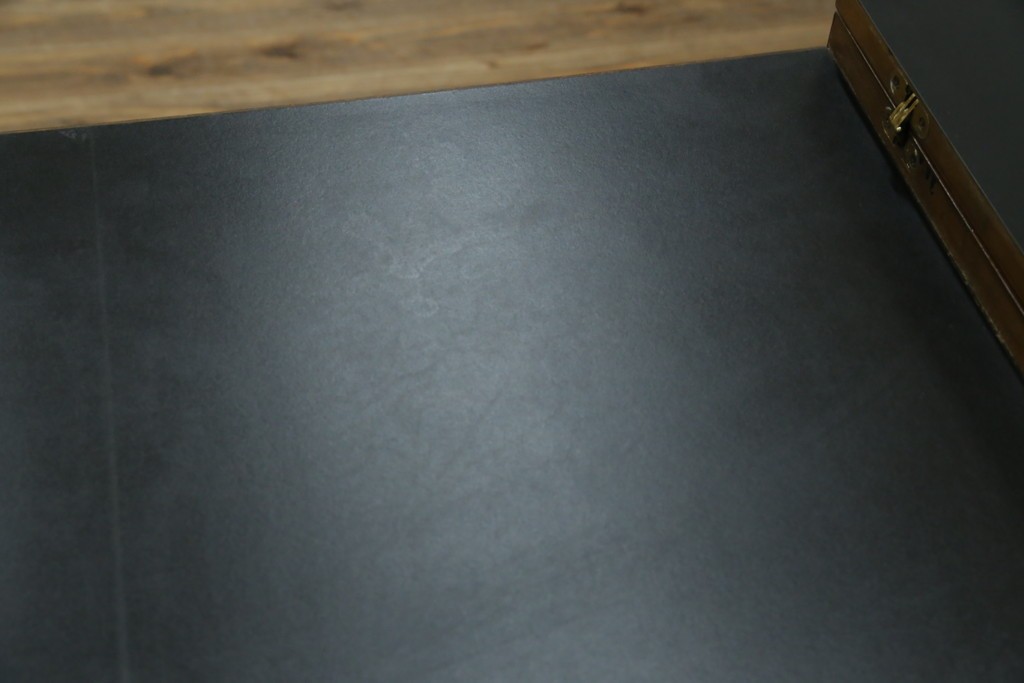 アメリカヴィンテージ　希少デザイン　DREXEL HERITAGE(ドレクセルヘリテイジ)　Accolade(アコレード)コレクション　天板拡張式　頑丈で質の高い作りのキャビネット　(R-085332)