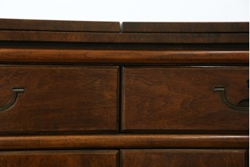 アメリカヴィンテージ　希少デザイン　DREXEL HERITAGE(ドレクセルヘリテイジ)　Accolade(アコレード)コレクション　天板拡張式　頑丈で質の高い作りのキャビネット　(R-085332)