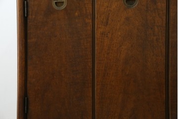 アメリカヴィンテージ　希少デザイン　DREXEL HERITAGE(ドレクセルヘリテイジ)　Accolade(アコレード)コレクション　天板拡張式　頑丈で質の高い作りのキャビネット　(R-085332)