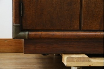 アメリカヴィンテージ　希少デザイン　DREXEL HERITAGE(ドレクセルヘリテイジ)　Accolade(アコレード)コレクション　天板拡張式　頑丈で質の高い作りのキャビネット　(R-085332)