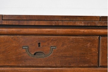 アメリカヴィンテージ　希少デザイン　DREXEL HERITAGE(ドレクセルヘリテイジ)　Accolade(アコレード)コレクション　天板拡張式　頑丈で質の高い作りのキャビネット　(R-085332)