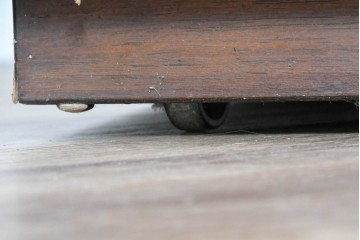 アメリカヴィンテージ　希少デザイン　DREXEL HERITAGE(ドレクセルヘリテイジ)　Accolade(アコレード)コレクション　天板拡張式　頑丈で質の高い作りのキャビネット　(R-085332)