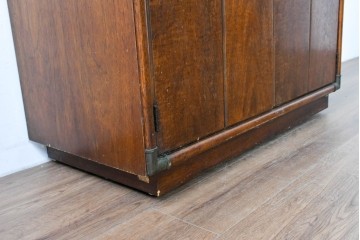 アメリカヴィンテージ　希少デザイン　DREXEL HERITAGE(ドレクセルヘリテイジ)　Accolade(アコレード)コレクション　天板拡張式　頑丈で質の高い作りのキャビネット　(R-085332)