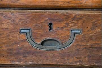 アメリカヴィンテージ　希少デザイン　DREXEL HERITAGE(ドレクセルヘリテイジ)　Accolade(アコレード)コレクション　天板拡張式　頑丈で質の高い作りのキャビネット　(R-085332)