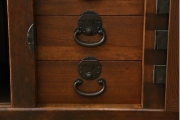 和製アンティーク　天板欅(ケヤキ)材　一枚板の風合い豊かな時代箪笥ローボード　(R-085333)