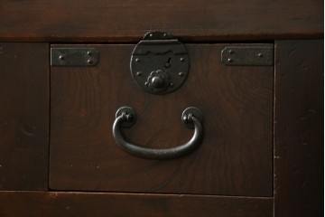 和製アンティーク　天板欅(ケヤキ)材　一枚板の風合い豊かな時代箪笥ローボード　(R-085333)