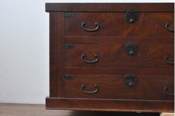 和製アンティーク　天板欅(ケヤキ)材　一枚板の風合い豊かな時代箪笥ローボード　(R-085333)