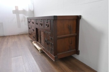 和製アンティーク　天板欅(ケヤキ)材　一枚板の風合い豊かな時代箪笥ローボード　(R-085333)