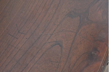 和製アンティーク　天板欅(ケヤキ)材　一枚板の風合い豊かな時代箪笥ローボード　(R-085333)