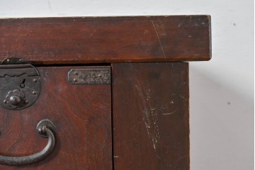 和製アンティーク　天板欅(ケヤキ)材　一枚板の風合い豊かな時代箪笥ローボード　(R-085333)