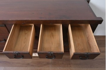 和製アンティーク　天板欅(ケヤキ)材　一枚板の風合い豊かな時代箪笥ローボード　(R-085333)