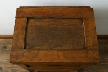 和製ヴィンテージ　十一屋(JUICHIYA)　上部が開く希少デザインのレトロな木製冷蔵庫　(R-085334)