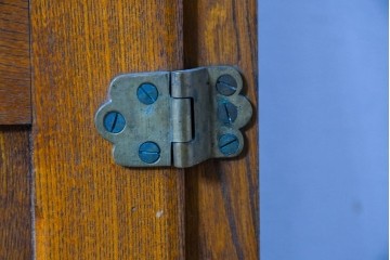 和製ヴィンテージ　十一屋(JUICHIYA)　上部が開く希少デザインのレトロな木製冷蔵庫　(R-085334)