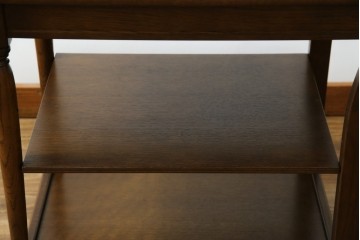 中古　美品　飛騨産業　挽き物脚がアクセントの木製キャスターワゴン　定価約10万円　(R-085335)