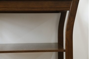 中古　美品　飛騨産業　挽き物脚がアクセントの木製キャスターワゴン　定価約10万円　(R-085335)