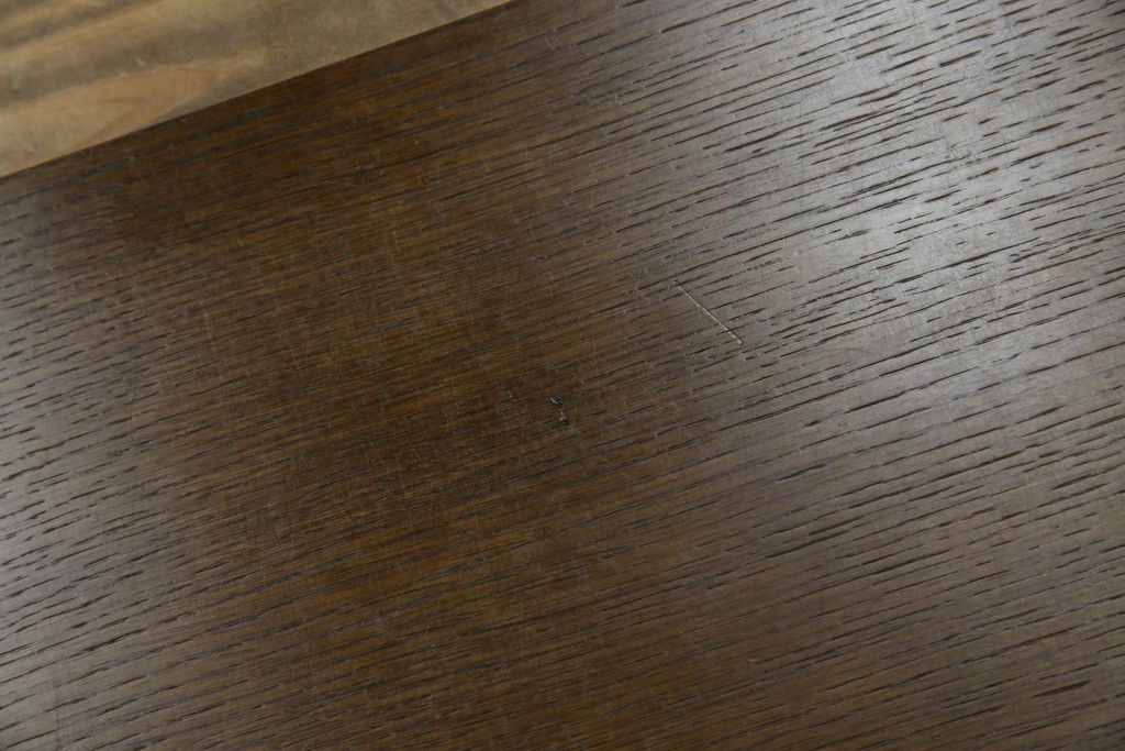 中古　美品　飛騨産業　挽き物脚がアクセントの木製キャスターワゴン　定価約10万円　(R-085335)