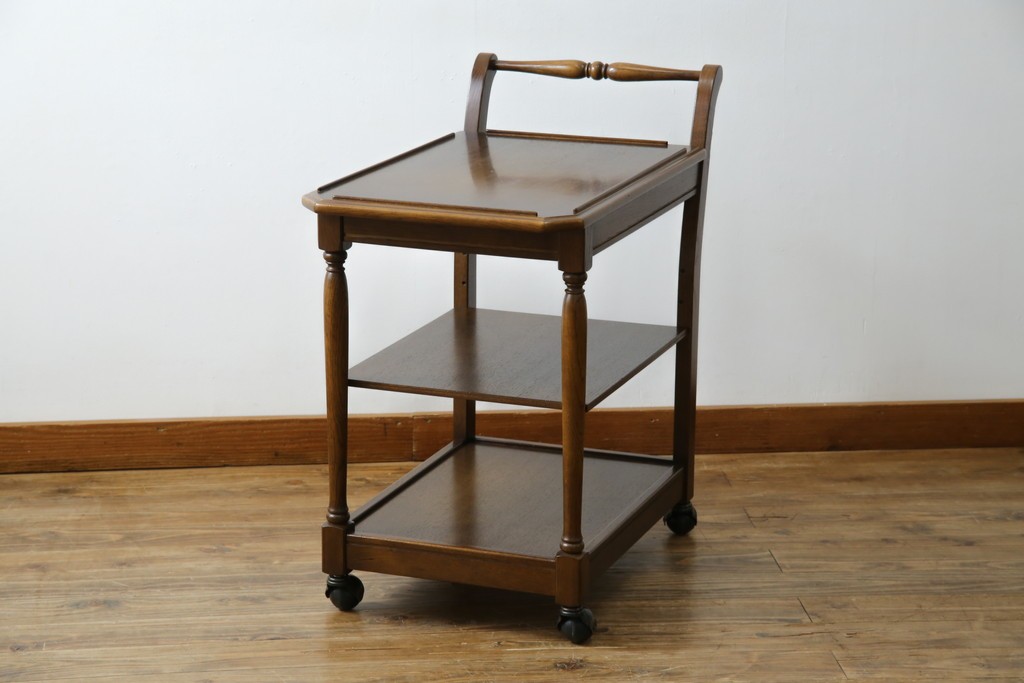 中古　美品　飛騨産業　挽き物脚がアクセントの木製キャスターワゴン　定価約10万円　(R-085335)