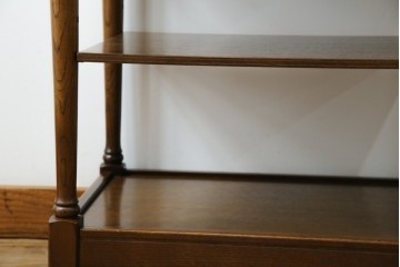 中古　美品　飛騨産業　挽き物脚がアクセントの木製キャスターワゴン　定価約10万円　(R-085335)