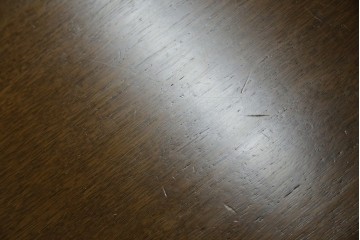 中古　美品　飛騨産業　挽き物脚がアクセントの木製キャスターワゴン　定価約10万円　(R-085335)