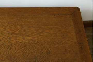 和製ヴィンテージ　良品!!　楢(ナラ)材　丁寧に仕上げられた框組み天板のレトロな文机　(R-085336)