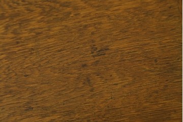 和製ヴィンテージ　良品!!　楢(ナラ)材　丁寧に仕上げられた框組み天板のレトロな文机　(R-085336)