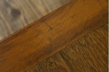 和製ヴィンテージ　良品!!　楢(ナラ)材　丁寧に仕上げられた框組み天板のレトロな文机　(R-085336)