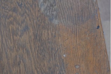 和製ヴィンテージ　良品!!　楢(ナラ)材　端正な框組み天板のレトロな文机　(R-085336)