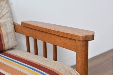 和製ヴィンテージ　ナラ材　カラフルなストライプ柄ファブリックのイージーチェア2脚セット　(R-085337)