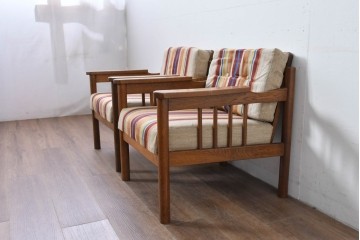 和製ヴィンテージ　ナラ材　カラフルなストライプ柄ファブリックのイージーチェア2脚セット　(R-085337)